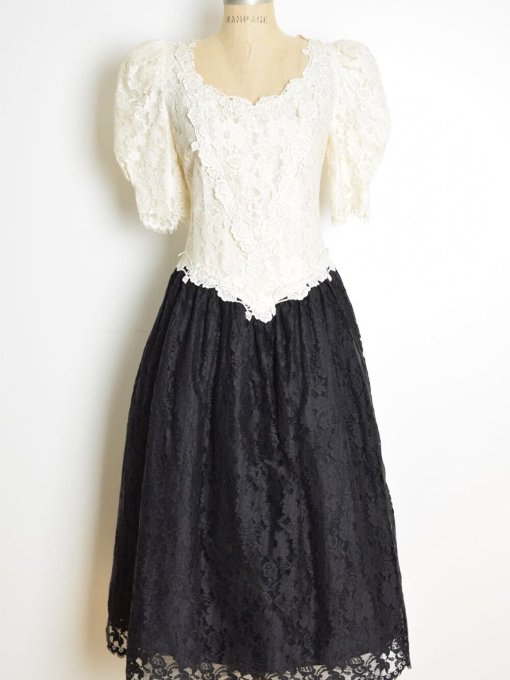 vintage 80s party prom dress cottagecore lace crochet Cachet tea length midi M - Picture 3 of 11